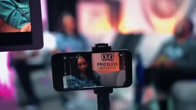 Filming a guest on a phone gimbal